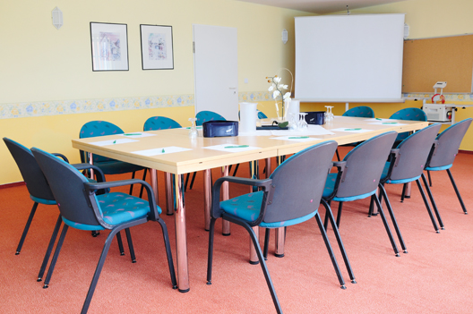 Tagungsraum: Salon 1 Tagungsraum: Salon 1