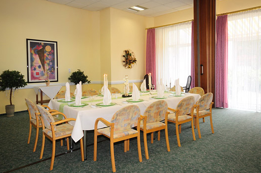 Tagungsraum: Salon 2/3 Tagungsraum: Salon 2/3